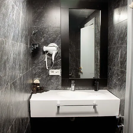 Shelter & Hotel Ankara